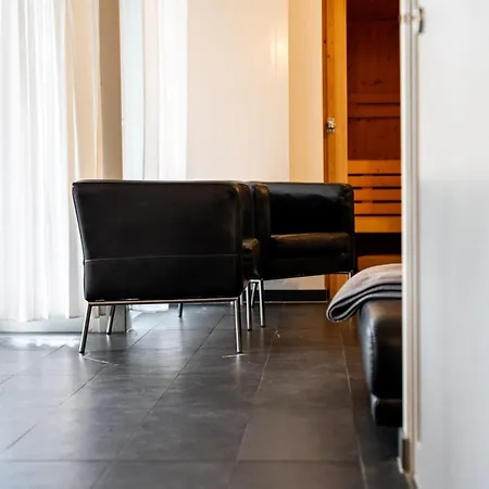 Semesterbostad Unter Den Eichen *